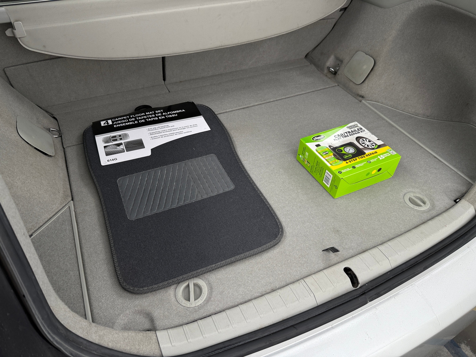 Thumbnail: 2014 Toyota Prius - 7