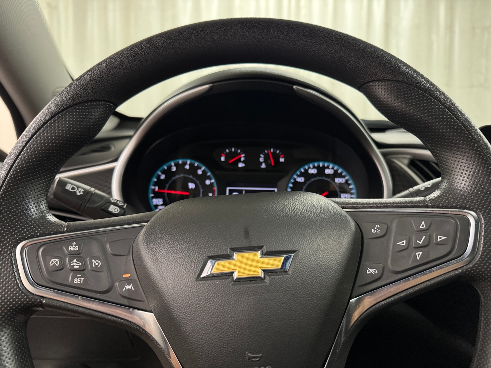 Thumbnail: 2024 Chevrolet Malibu - 5