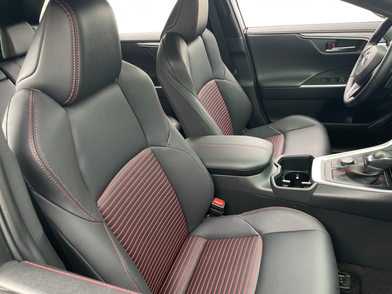 Thumbnail: 2025 Toyota RAV4 - 2