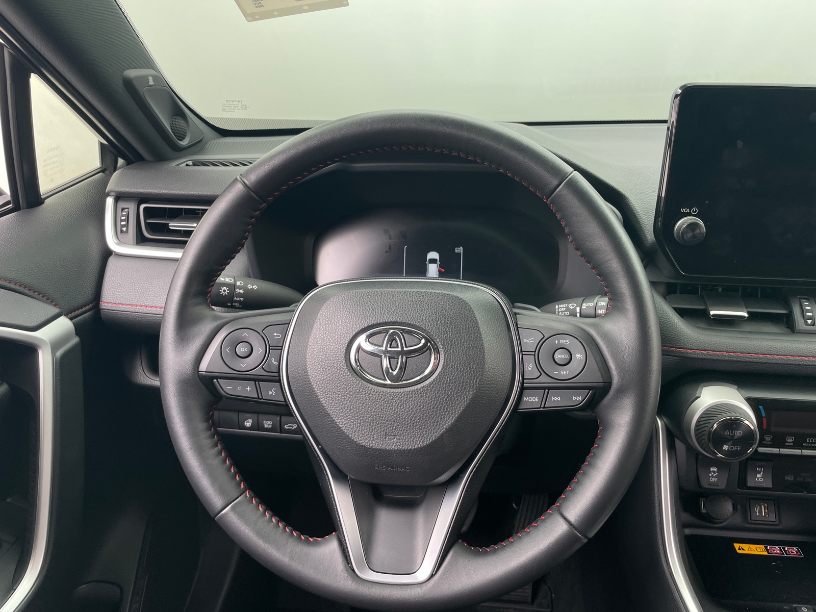 Thumbnail: 2025 Toyota RAV4 - 5