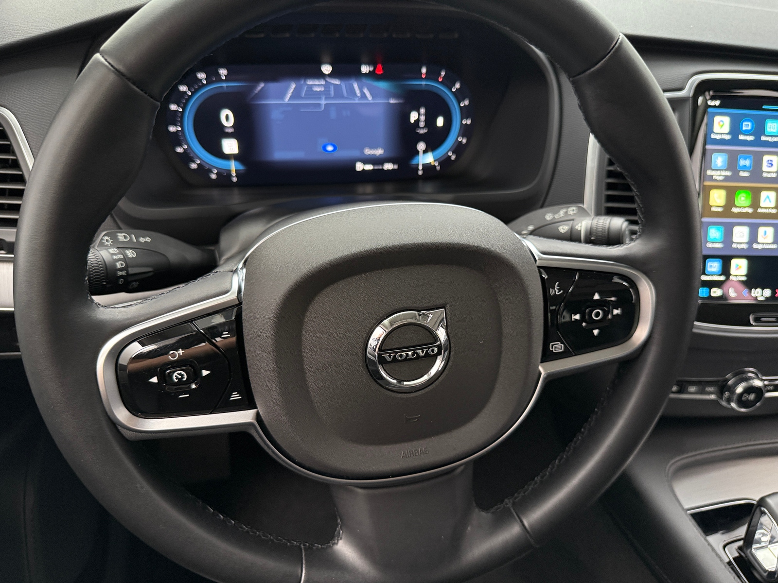 Thumbnail: 2025 Volvo XC90 - 4
