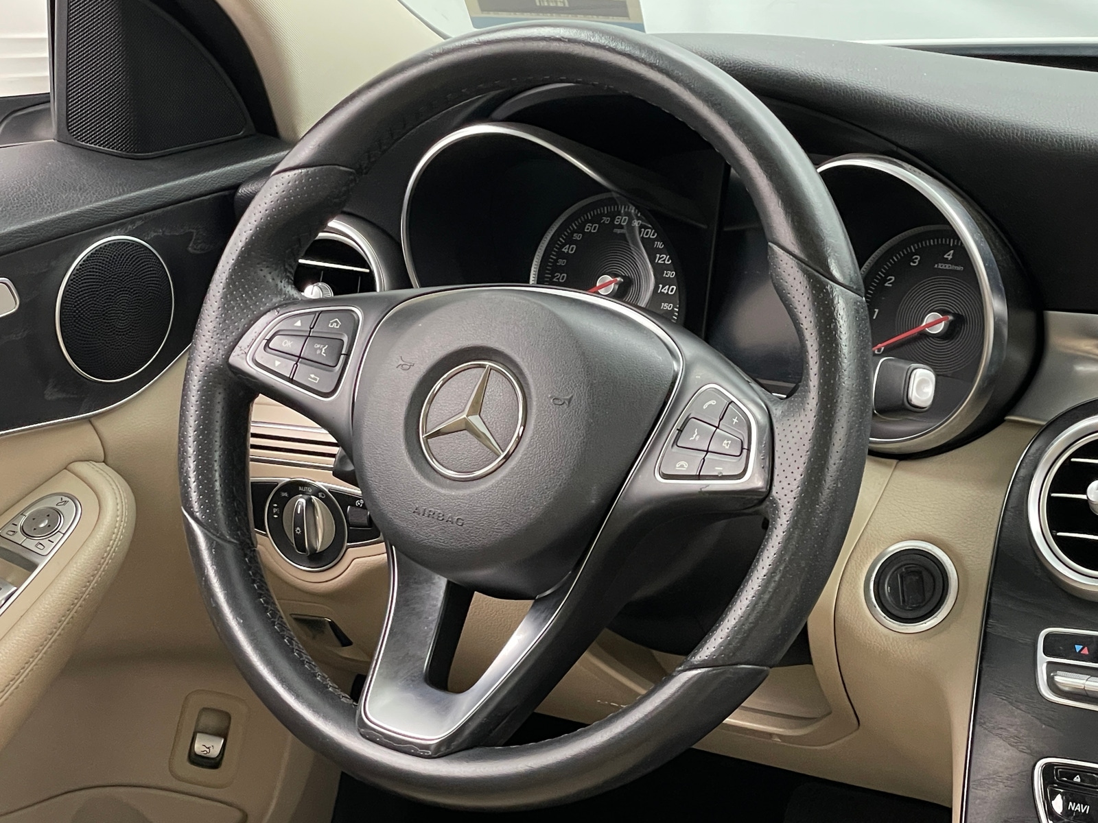 Thumbnail: 2018 Mercedes-Benz C-Class - 4