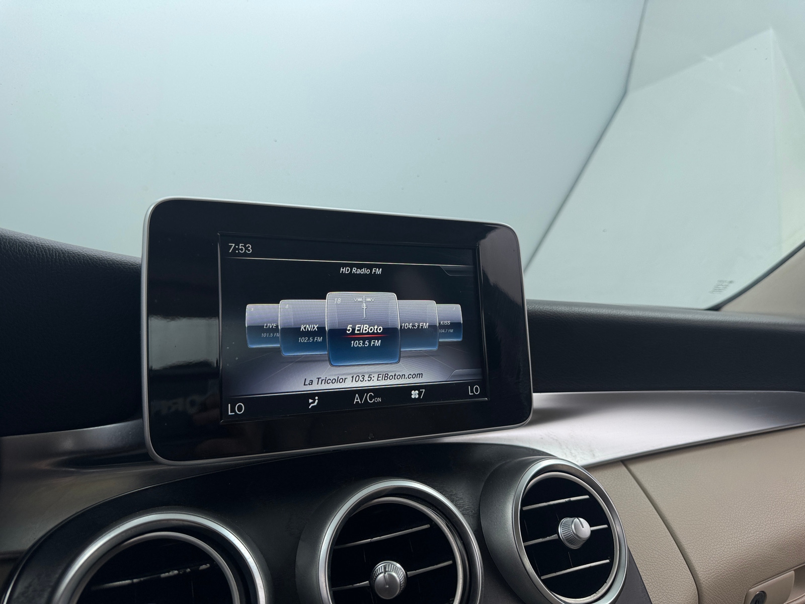 Thumbnail: 2018 Mercedes-Benz C-Class - 3
