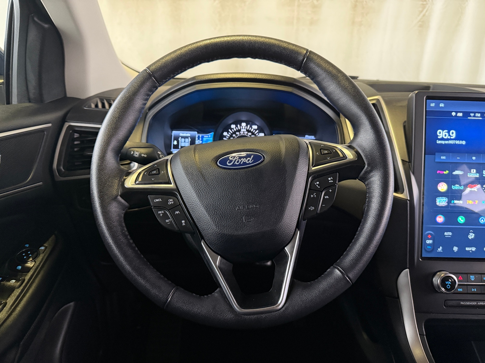 Thumbnail: 2024 Ford Edge - 4