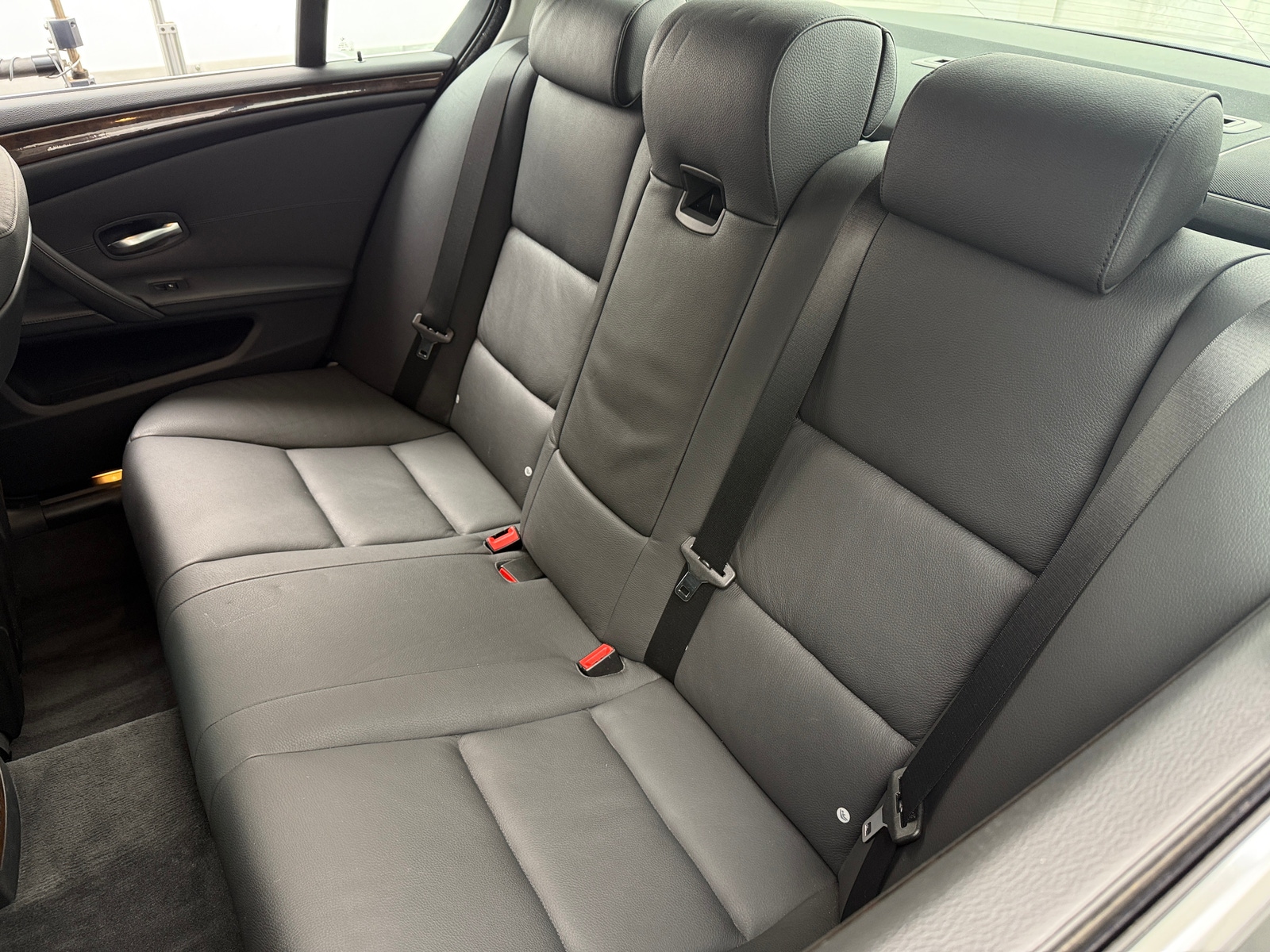 Thumbnail: 2010 BMW 5 Series - 5