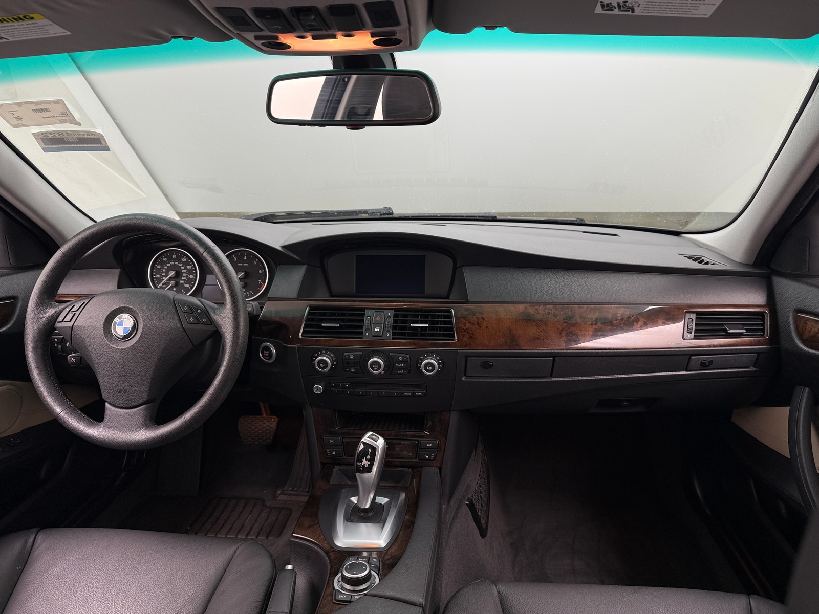 Thumbnail: 2010 BMW 5 Series - 2