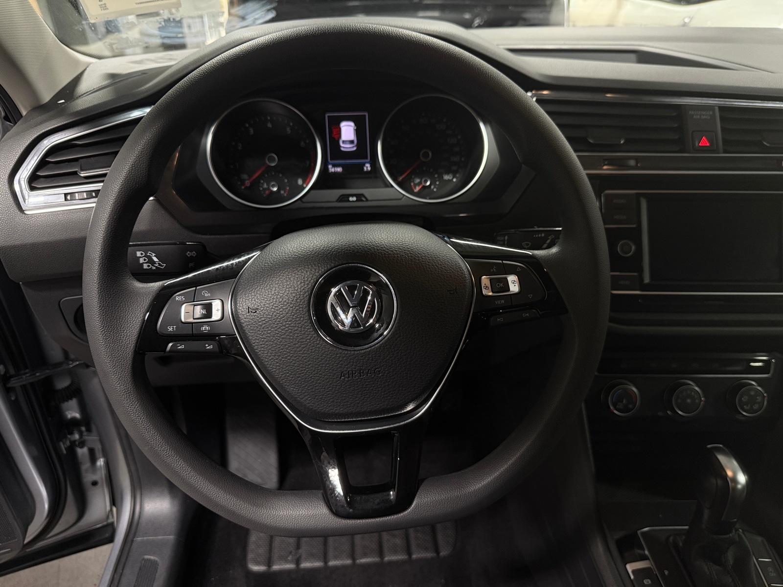 Thumbnail: 2021 Volkswagen Tiguan - 5
