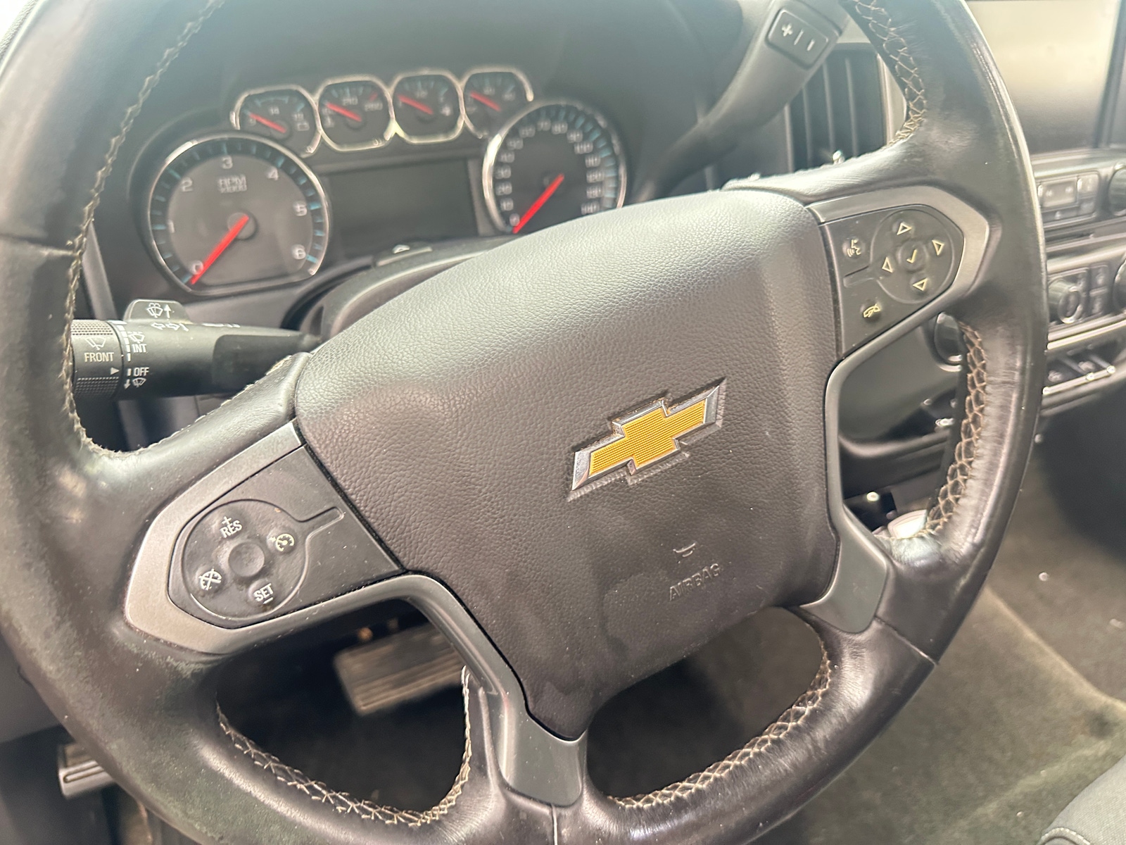Thumbnail: 2015 Chevrolet Silverado 1500 - 5
