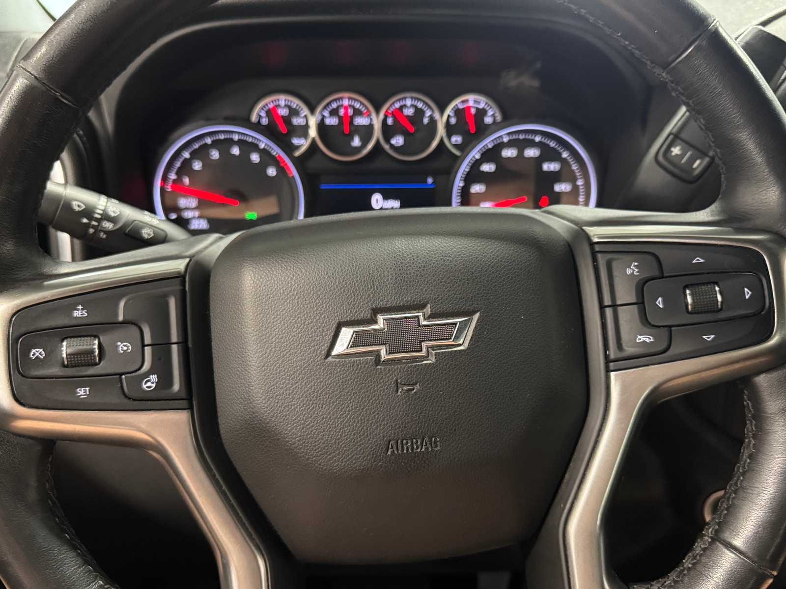 Thumbnail: 2020 Chevrolet Silverado 1500 - 5