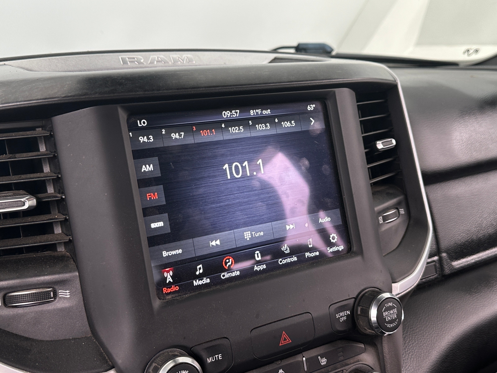 Thumbnail: 2020 RAM 1500 - 4