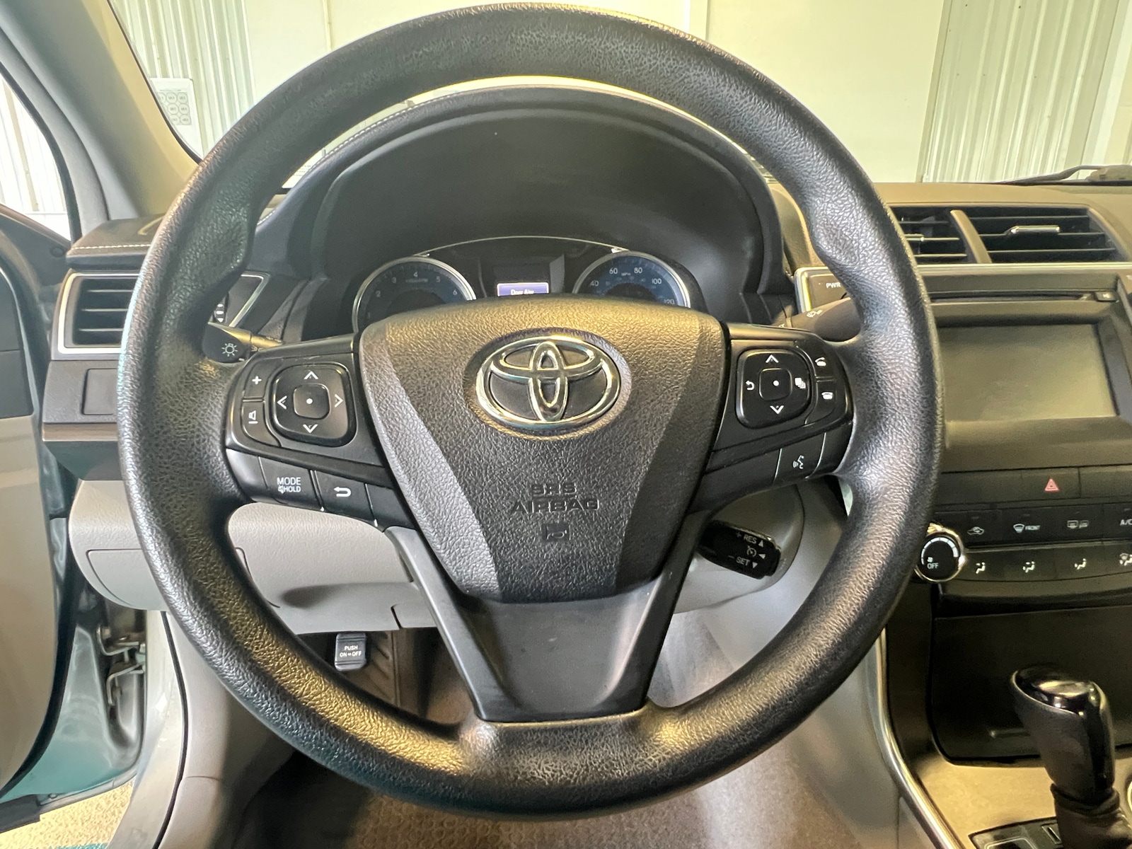 Thumbnail: 2017 Toyota Camry - 5
