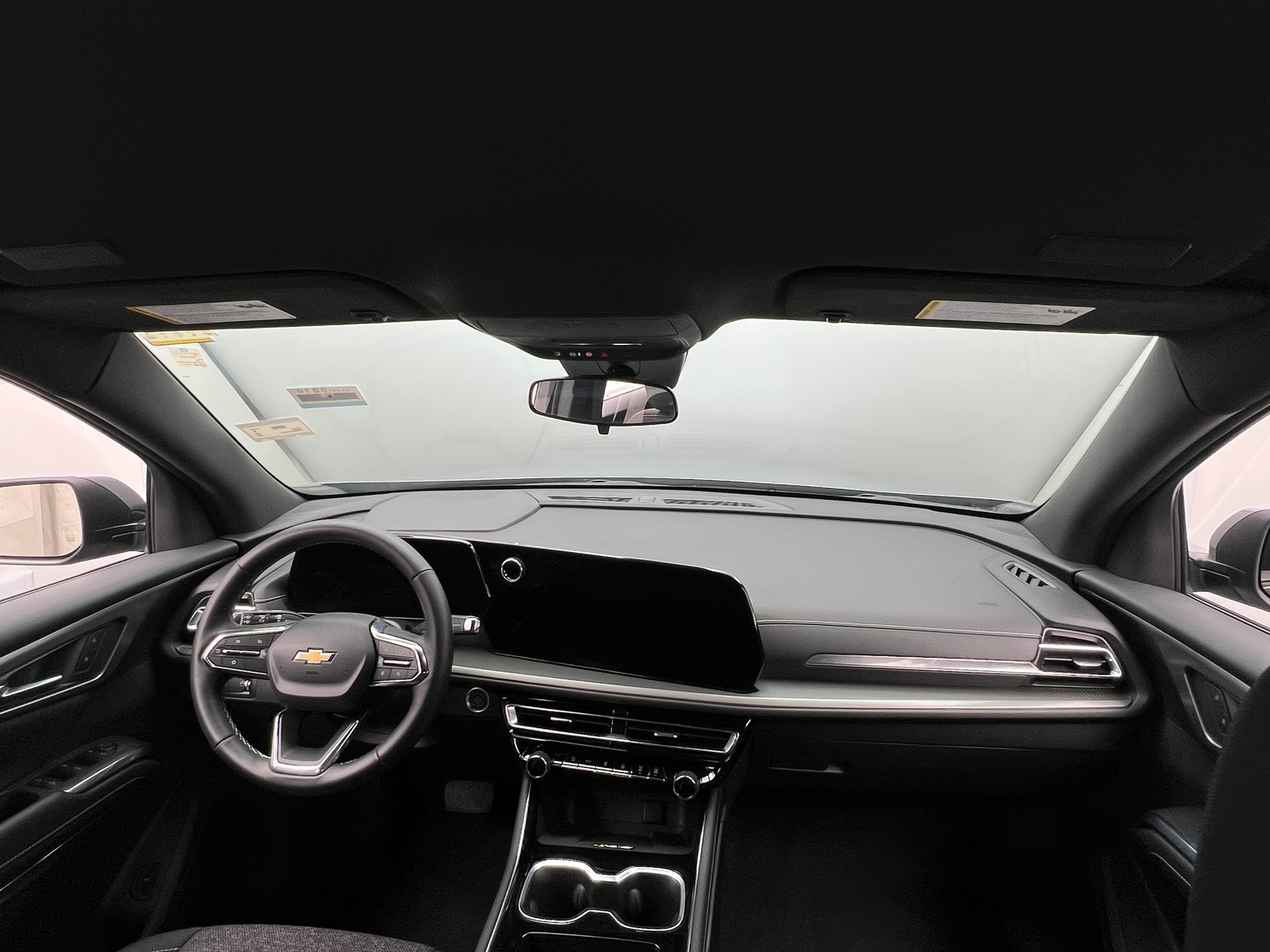 Thumbnail: 2025 Chevrolet Traverse - 3