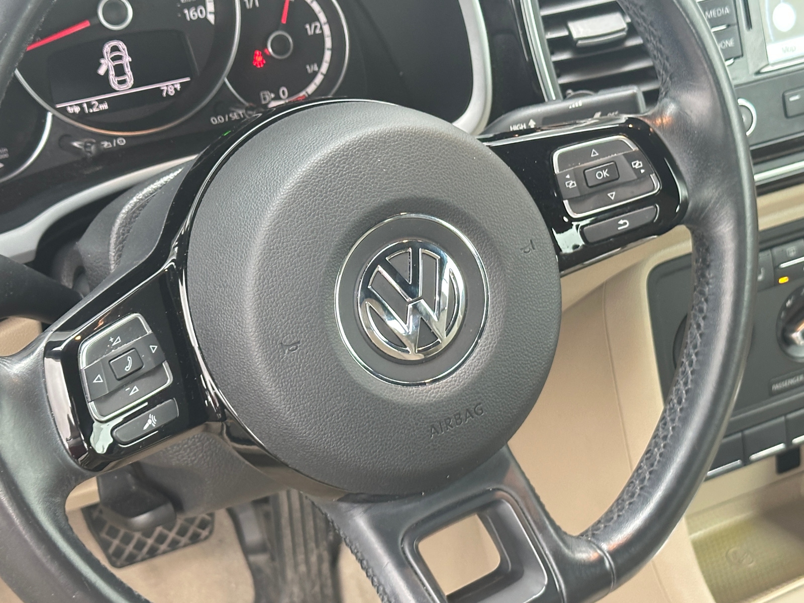 Thumbnail: 2013 Volkswagen Beetle - 5