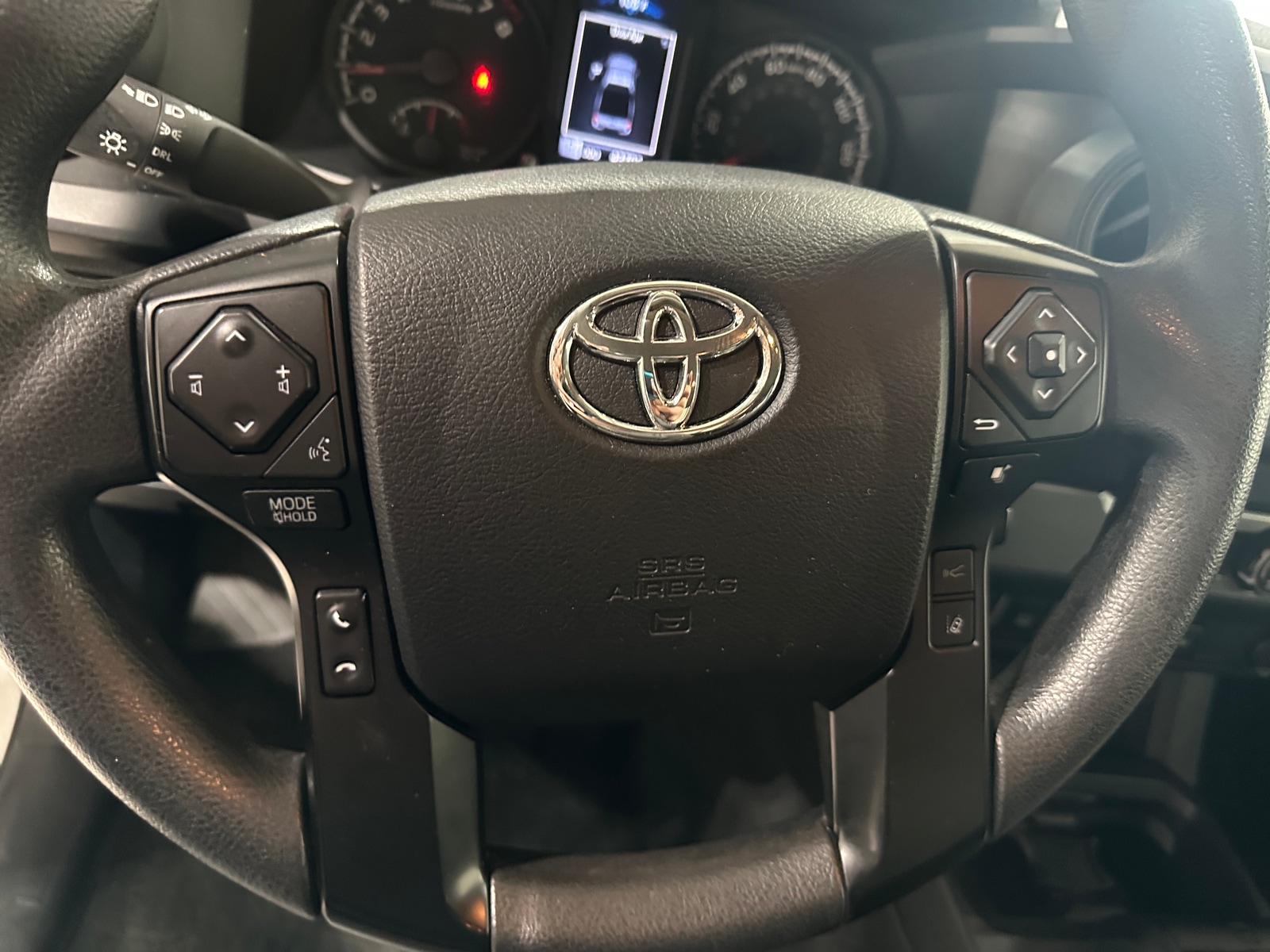 Thumbnail: 2022 Toyota Tacoma - 5