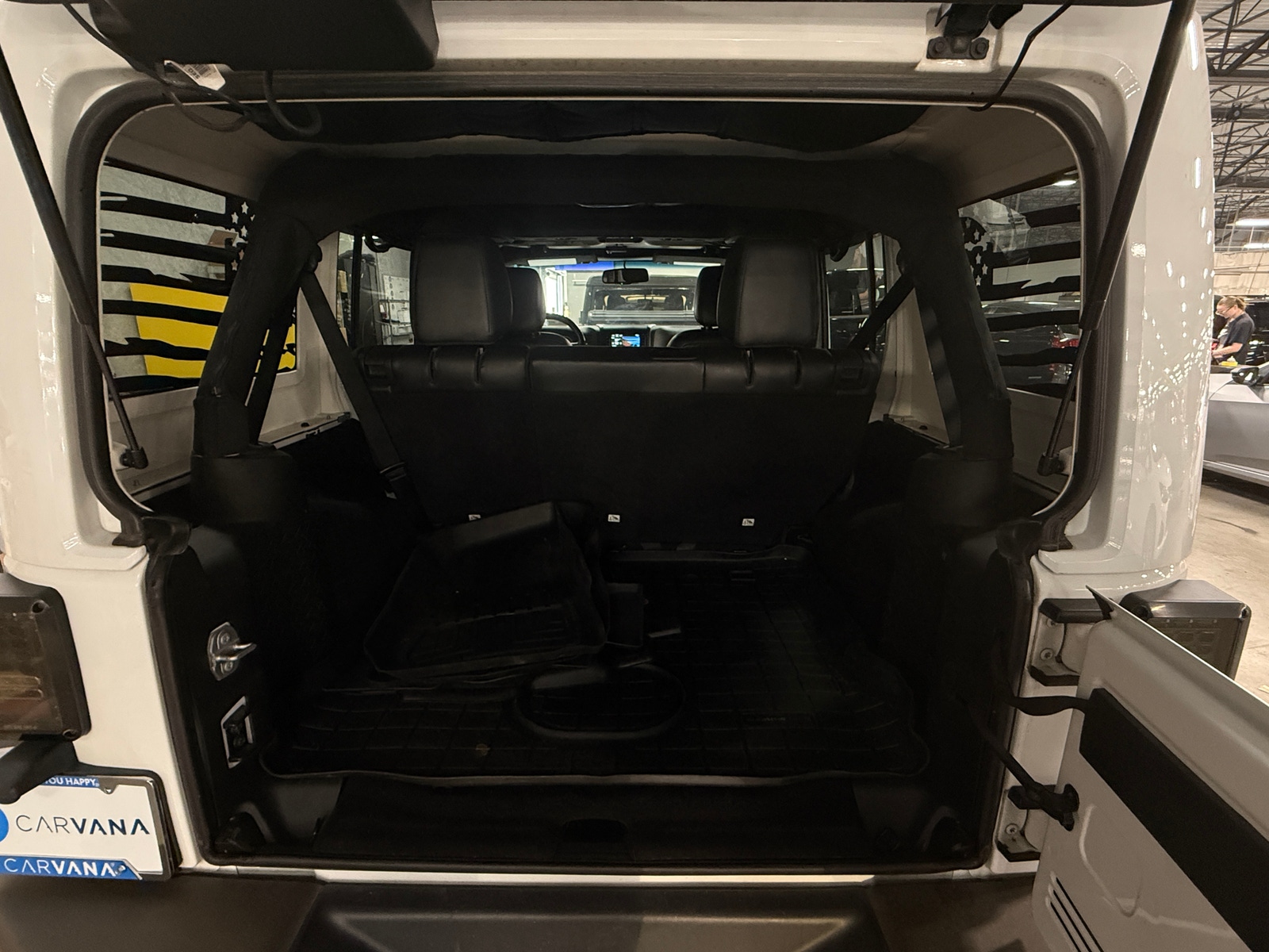 Thumbnail: 2016 Jeep Wrangler - 6