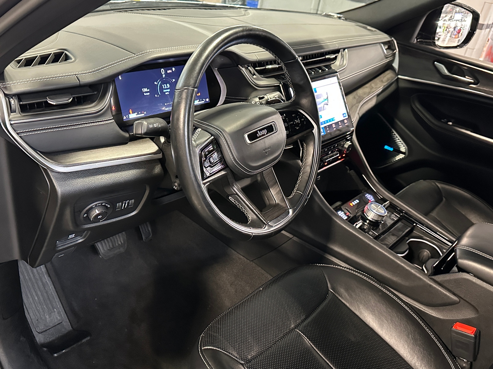 Thumbnail: 2021 Jeep Grand Cherokee L - 3