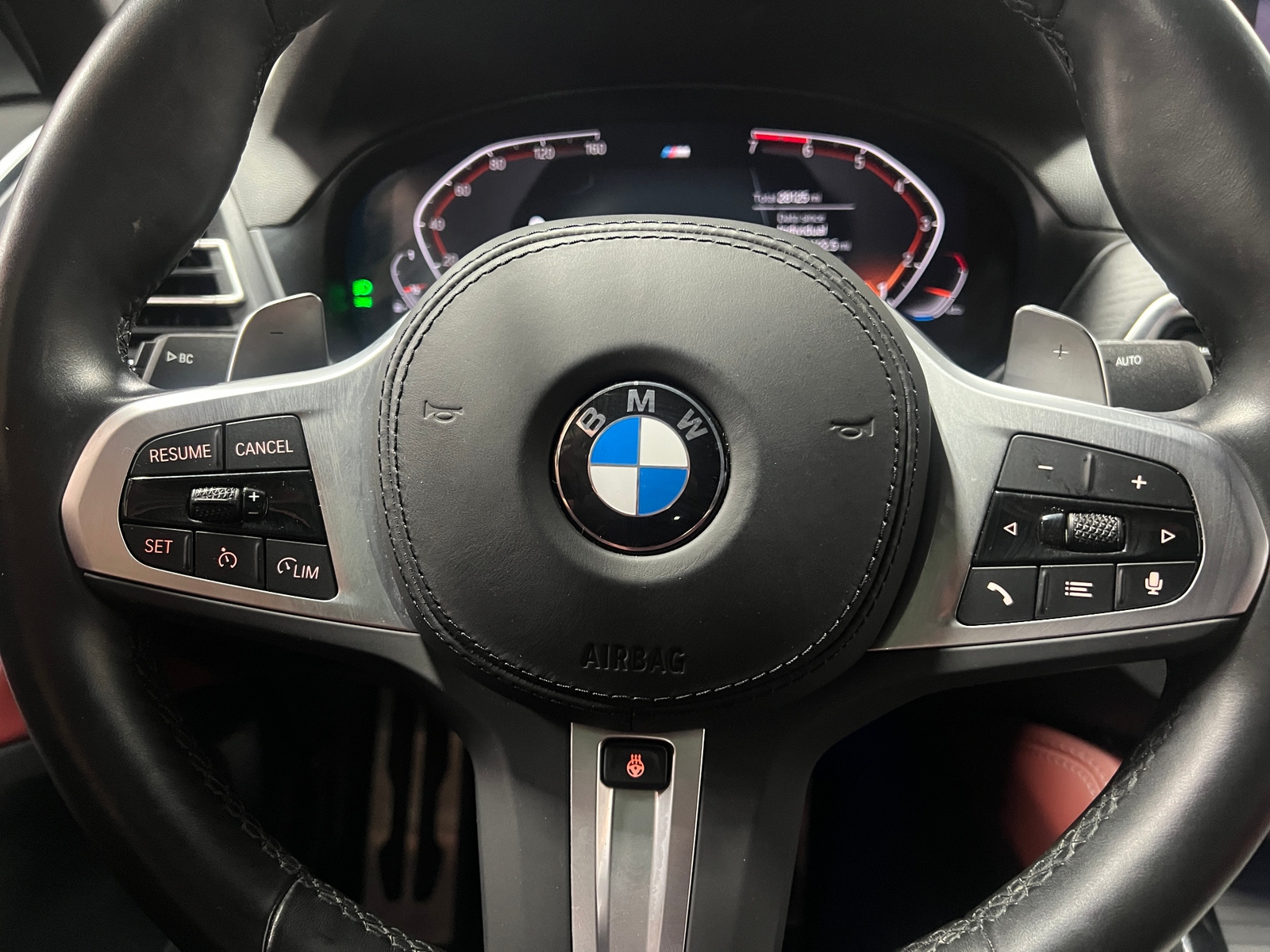Thumbnail: 2023 BMW X4 - 4