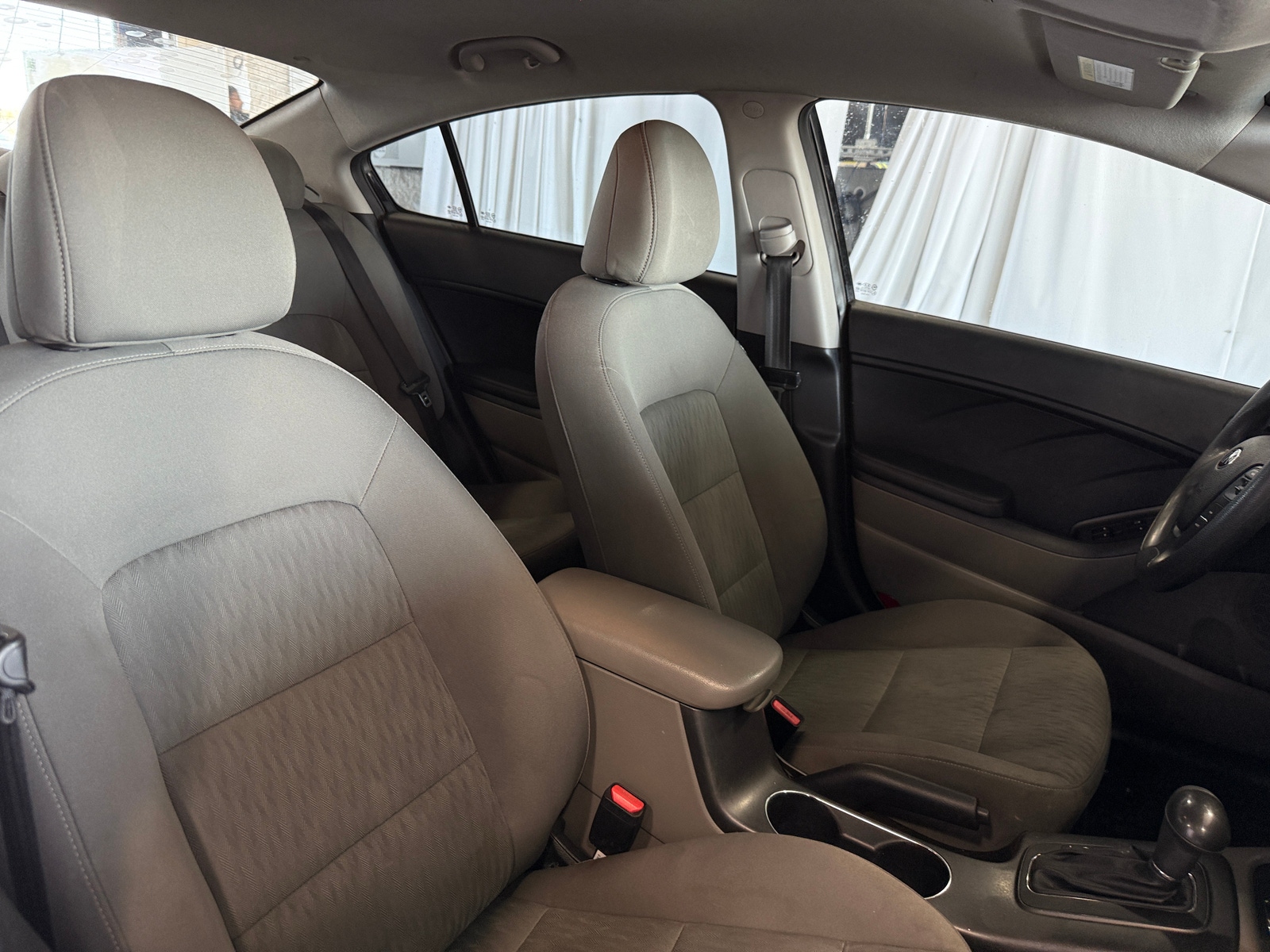 Thumbnail: 2015 Kia Forte - 2