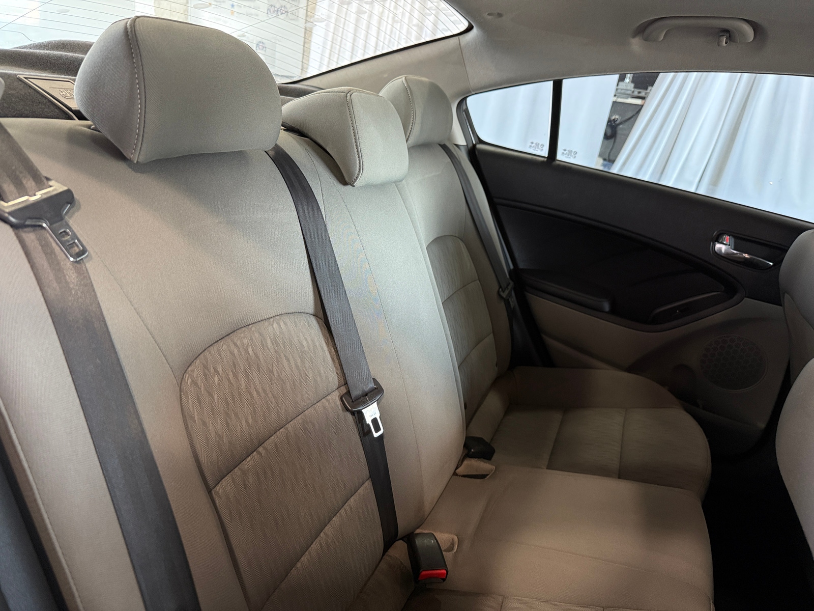 Thumbnail: 2015 Kia Forte - 6