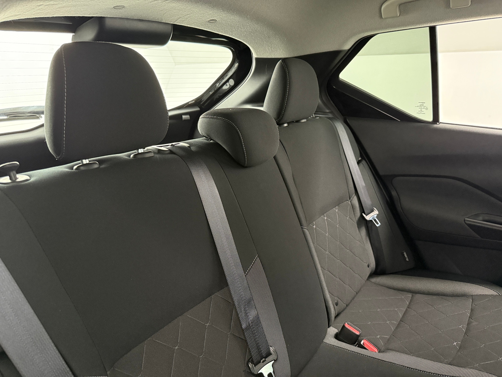 Thumbnail: 2020 Nissan Kicks - 6