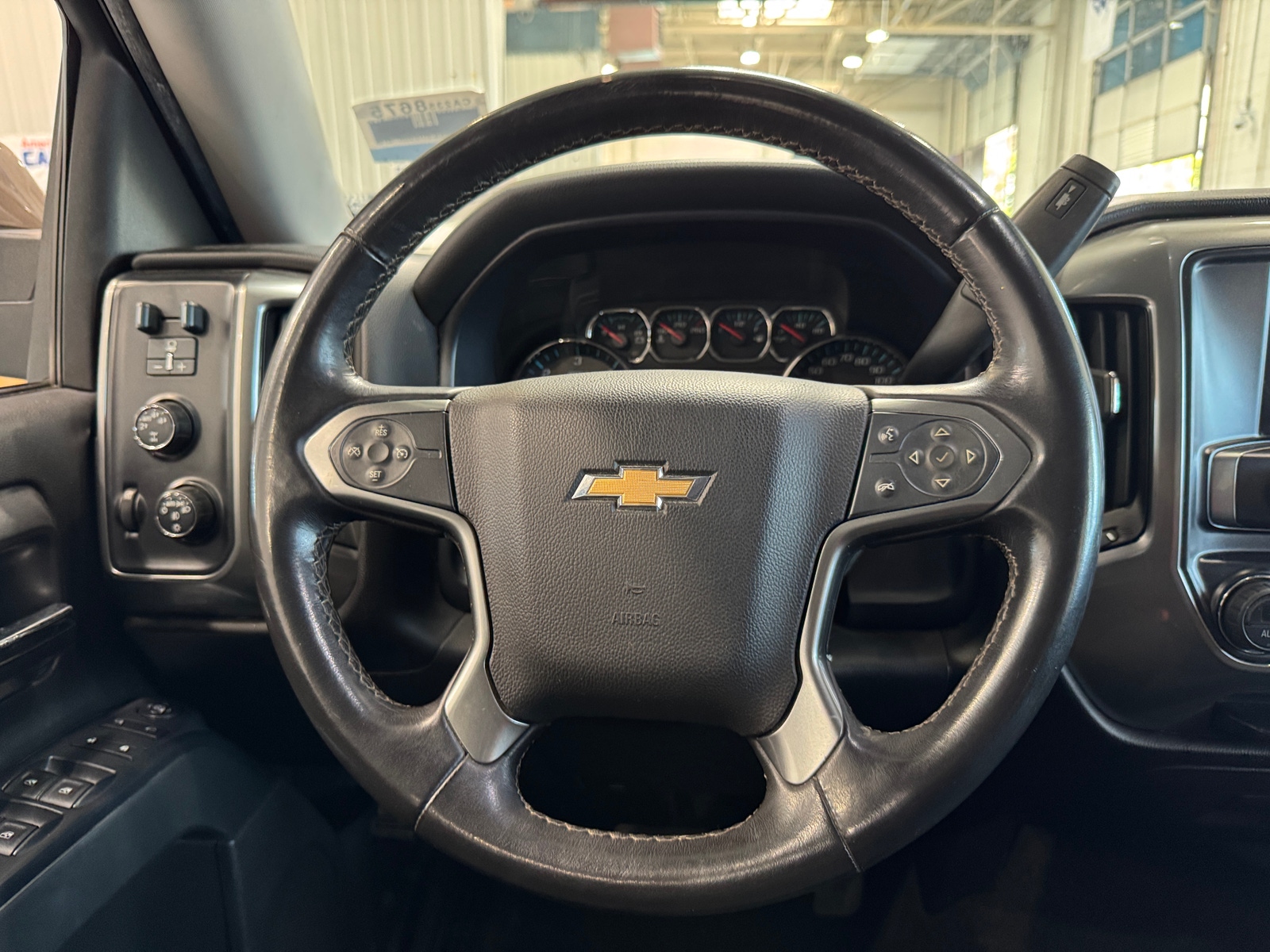 Thumbnail: 2015 Chevrolet Silverado 1500 - 5