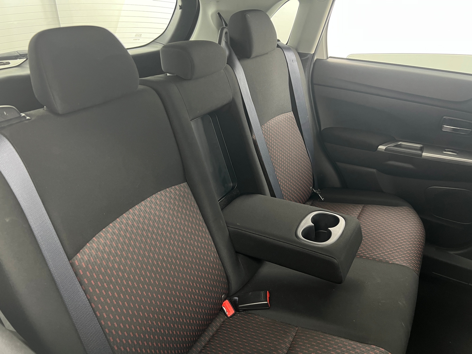 Thumbnail: 2019 Mitsubishi Outlander Sport - 6
