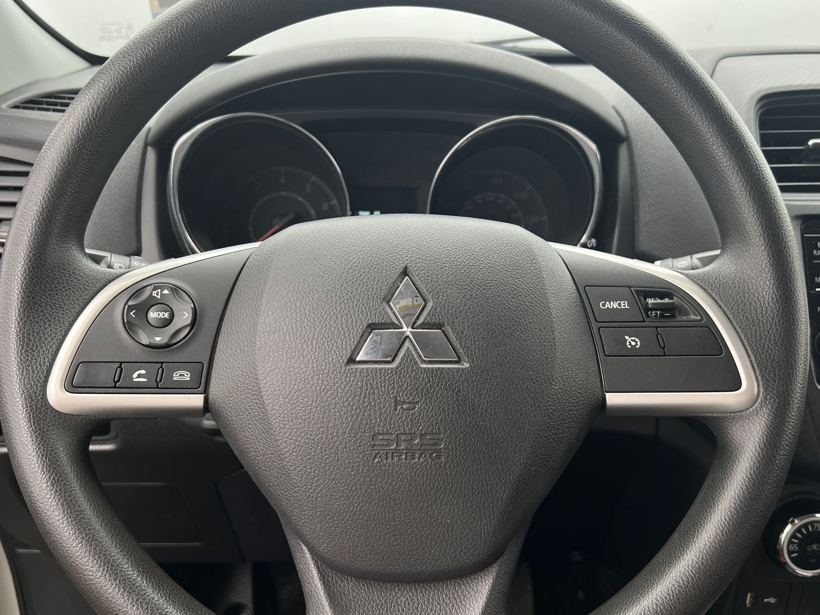 Thumbnail: 2019 Mitsubishi Outlander Sport - 5