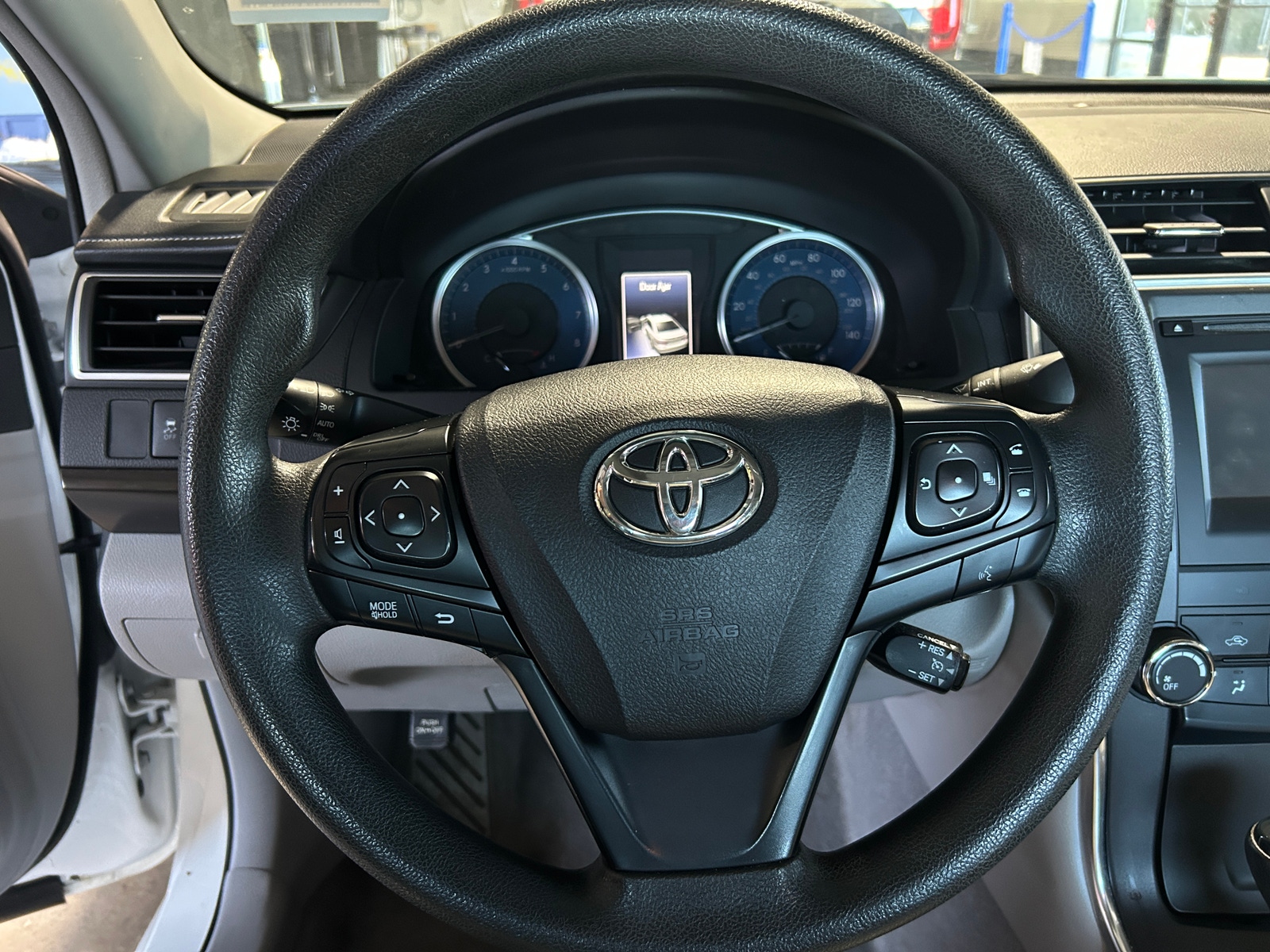 Thumbnail: 2017 Toyota Camry - 5