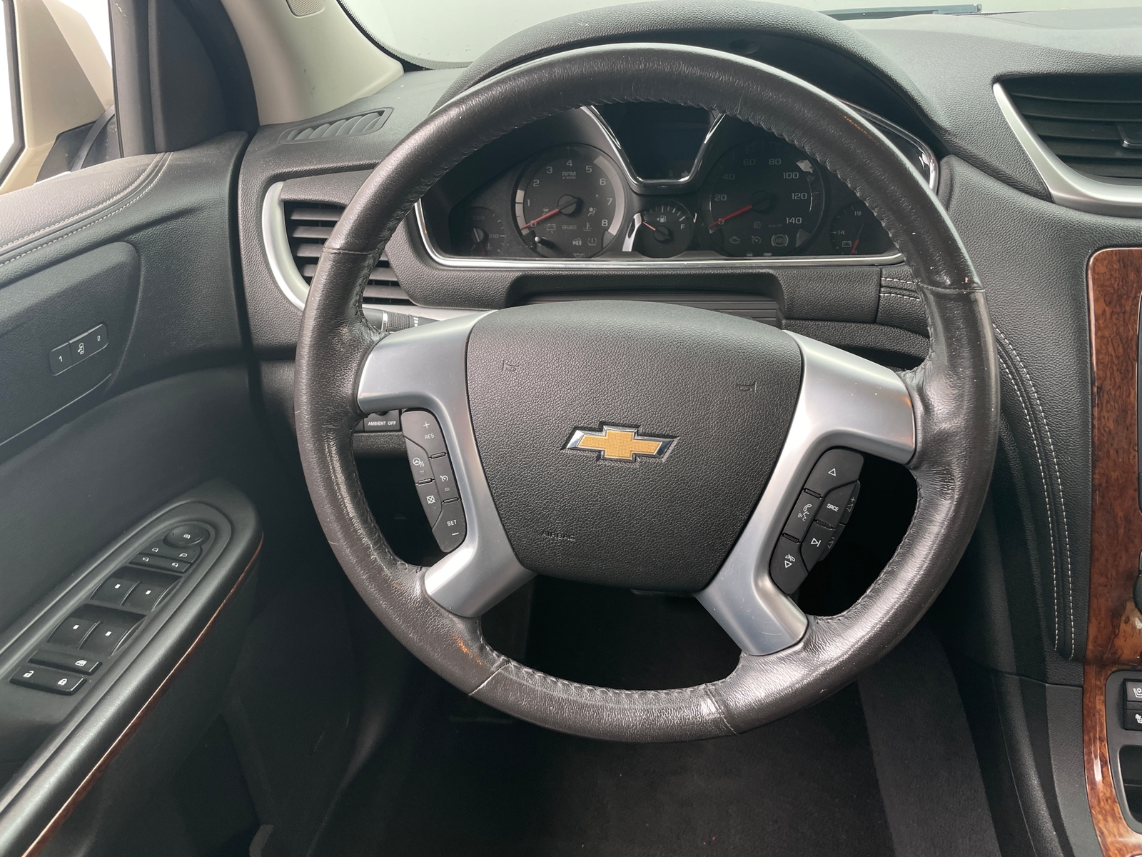 Thumbnail: 2014 Chevrolet Traverse - 4