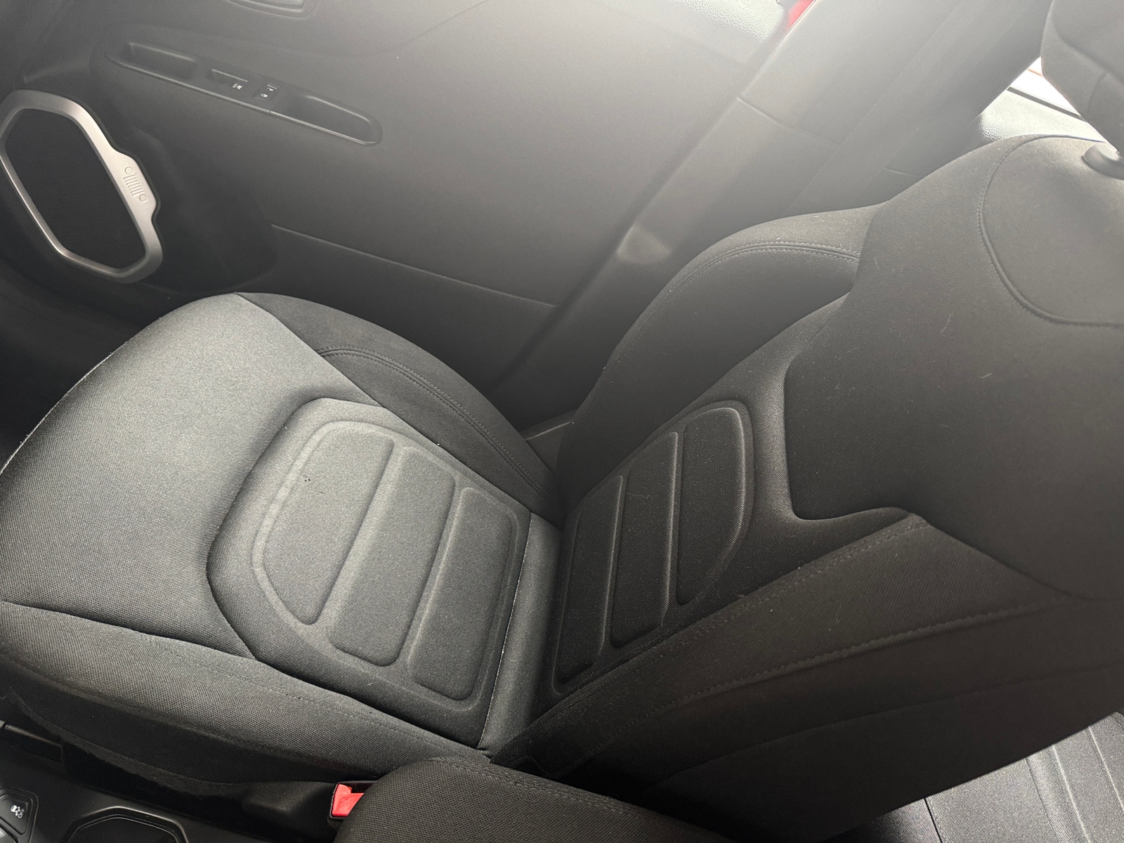 Thumbnail: 2018 Jeep Renegade - 2