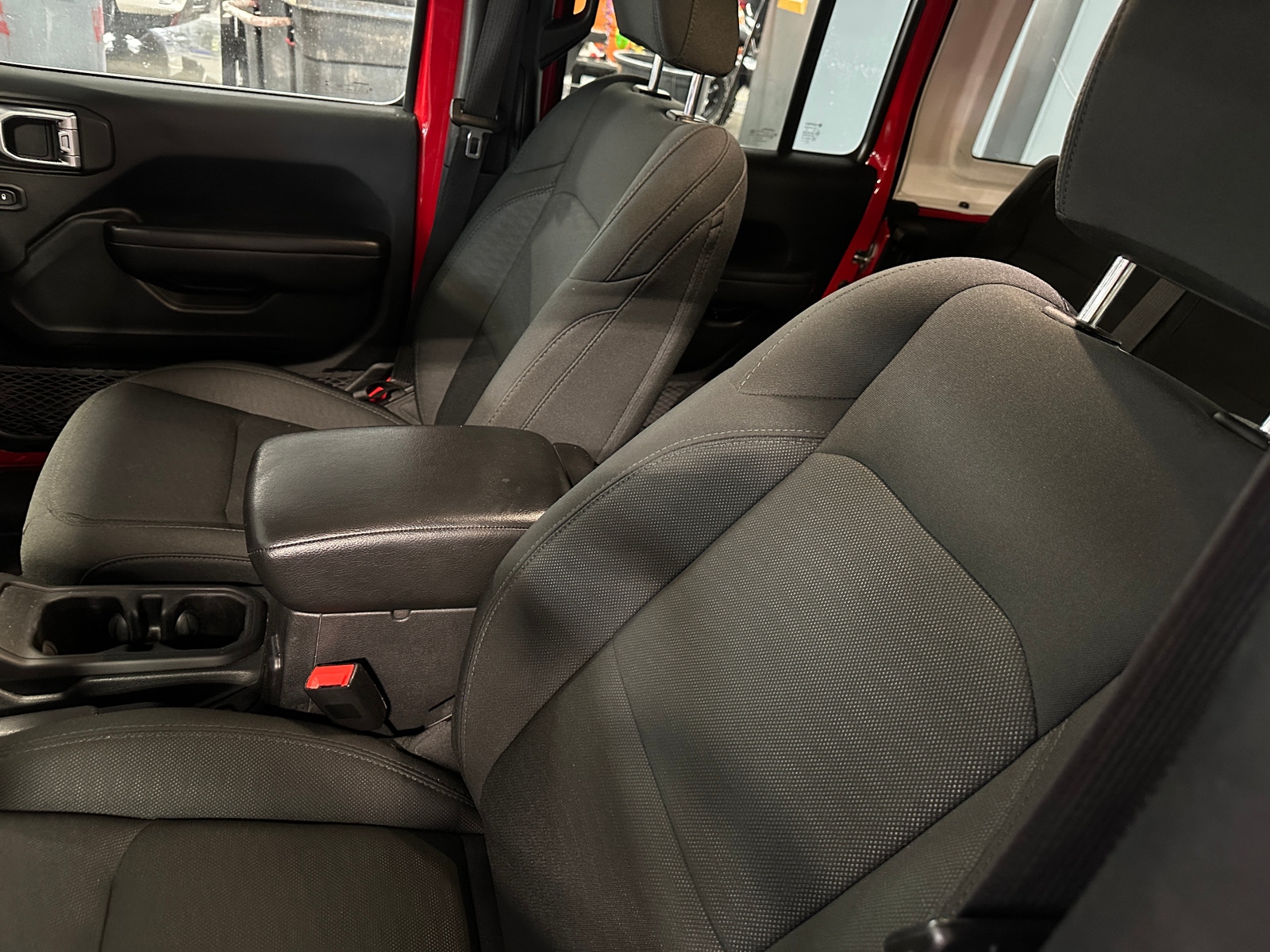 Thumbnail: 2019 Jeep Wrangler - 2