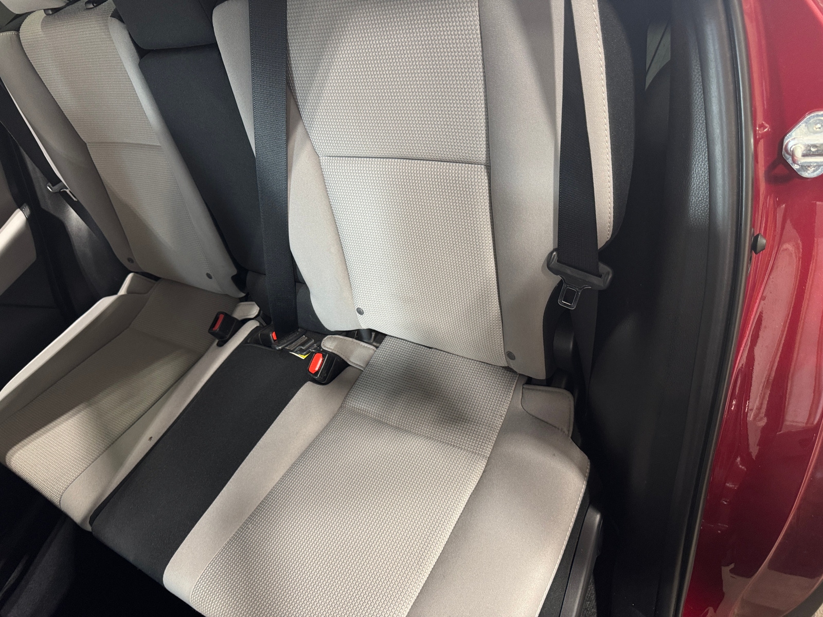 Thumbnail: 2018 Toyota RAV4 - 6