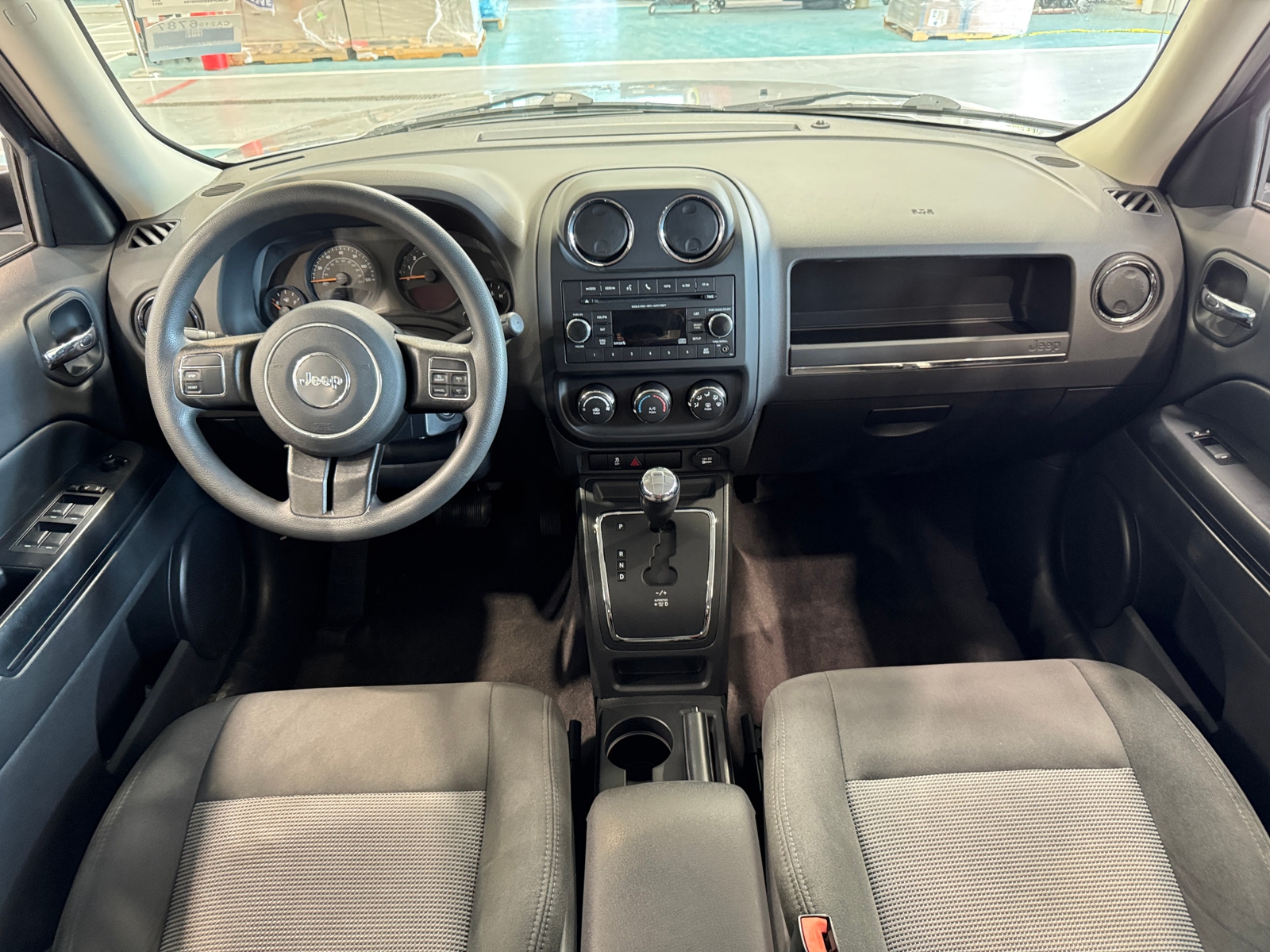 Thumbnail: 2017 Jeep Patriot - 3