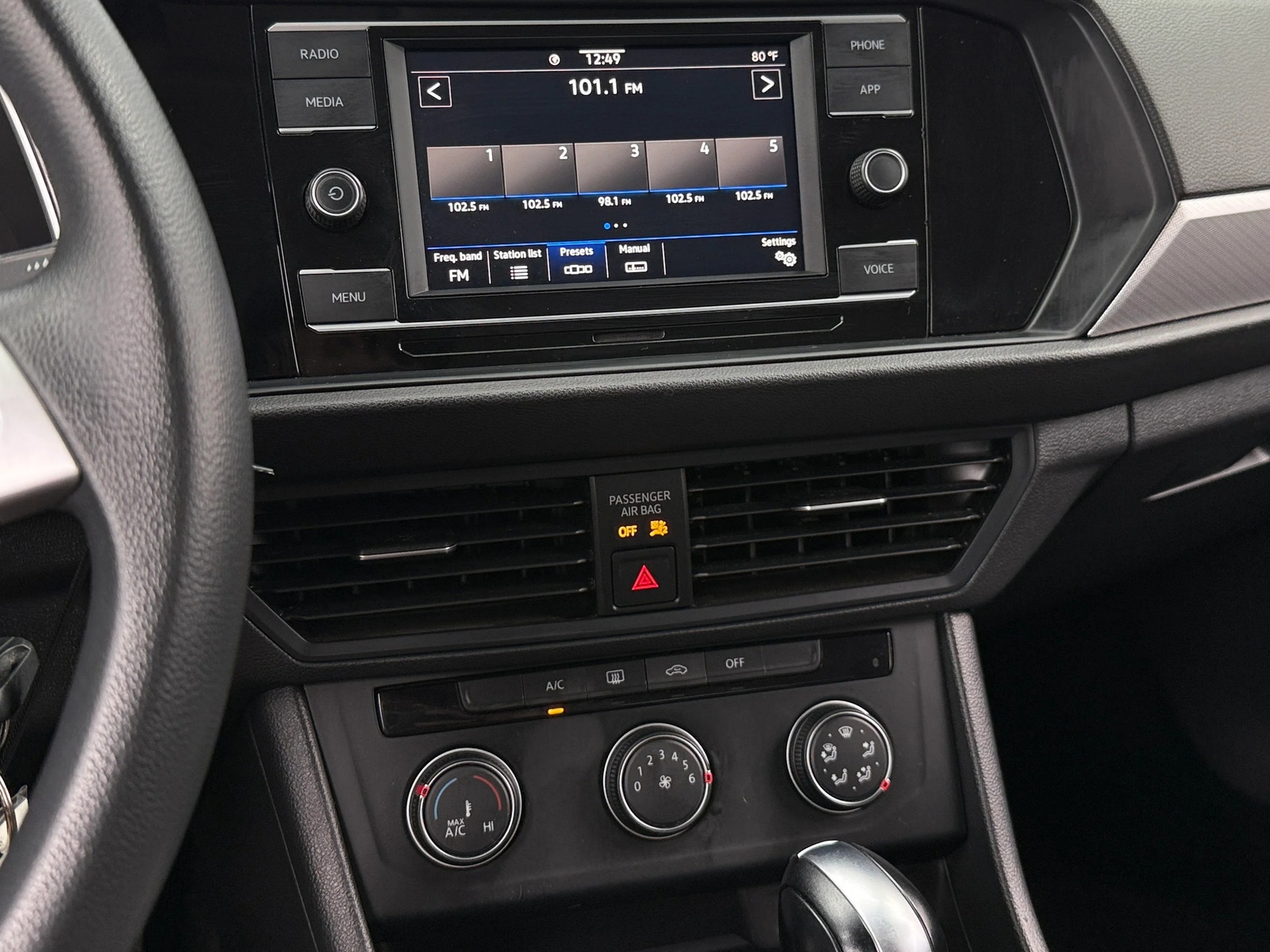 Thumbnail: 2021 Volkswagen Jetta - 4
