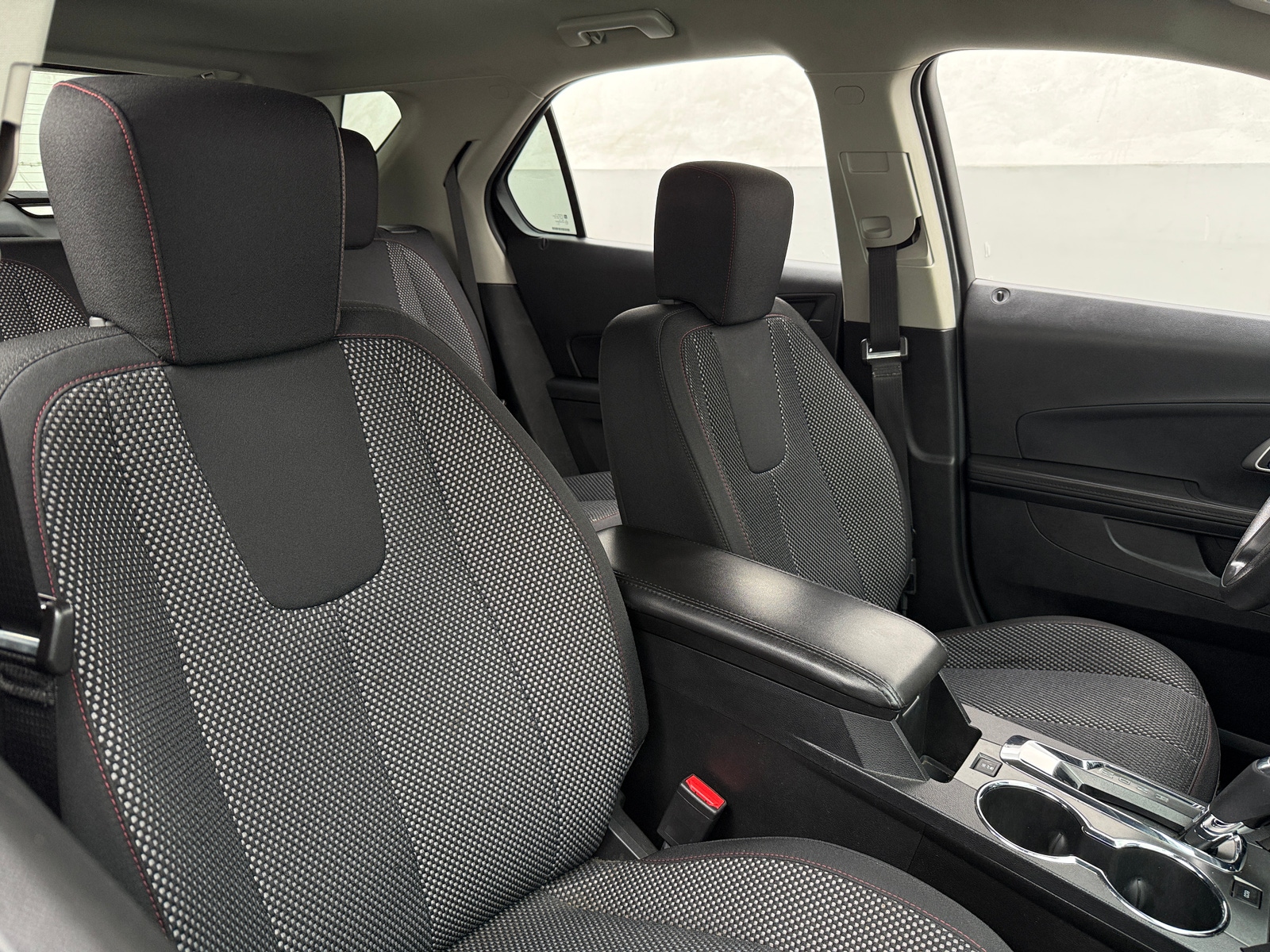 Thumbnail: 2017 Chevrolet Equinox - 2