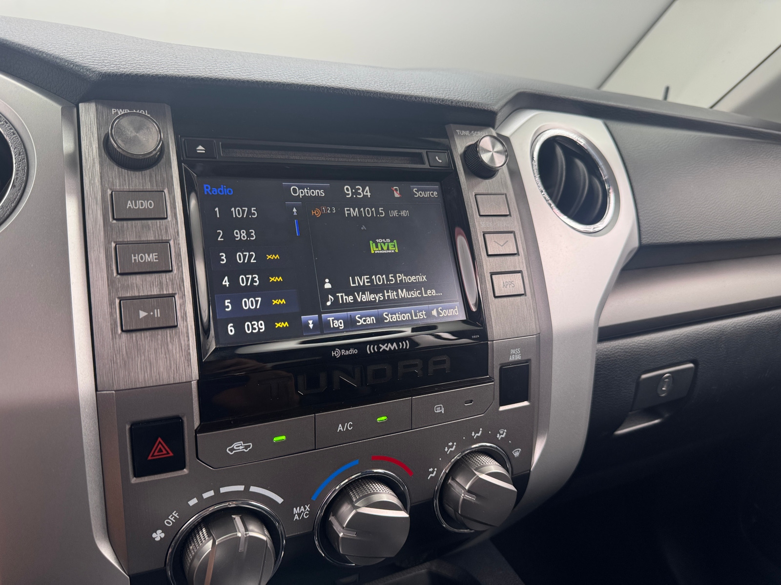 Thumbnail: 2019 Toyota Tundra - 4