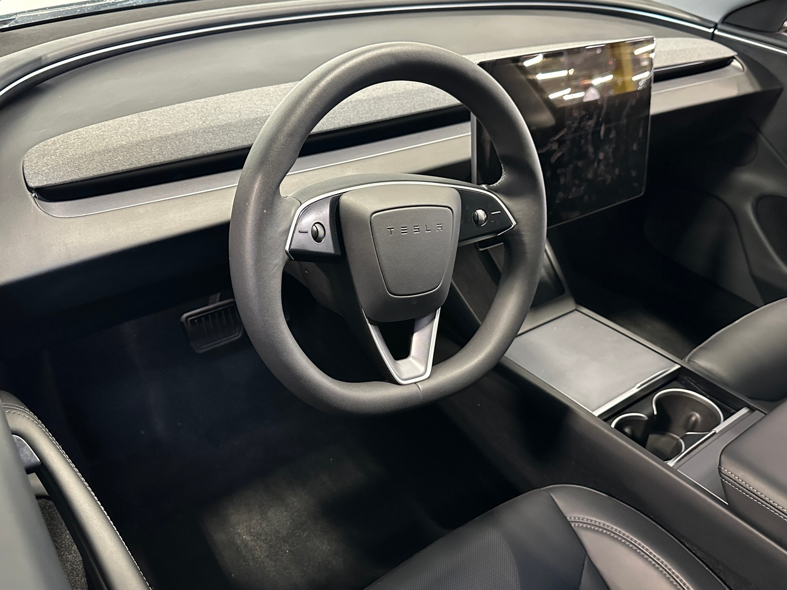 Thumbnail: 2024 Tesla Model 3 - 2
