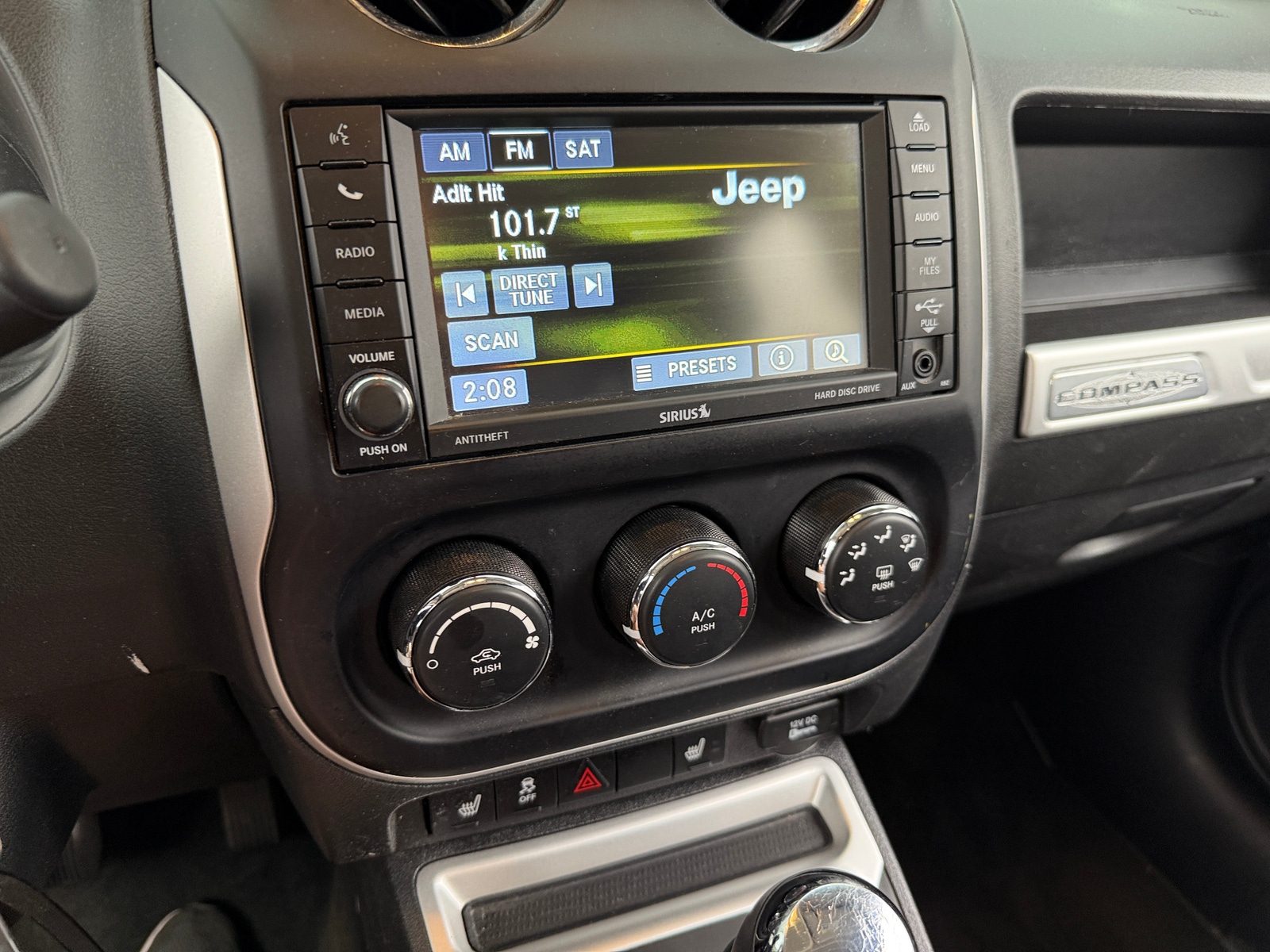 Thumbnail: 2017 Jeep Compass - 3