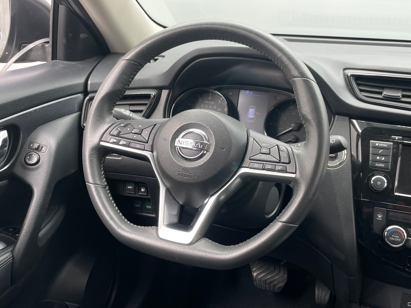 Thumbnail: 2018 Nissan Rogue - 5