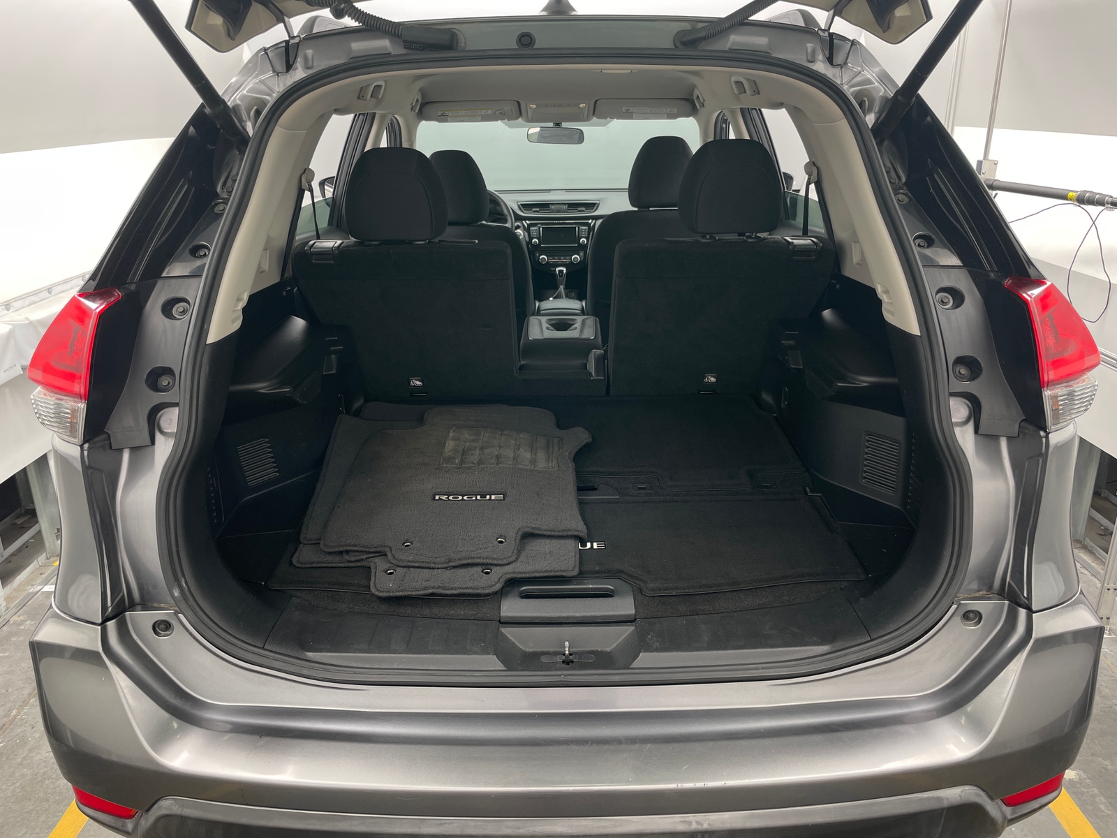 Thumbnail: 2018 Nissan Rogue - 7
