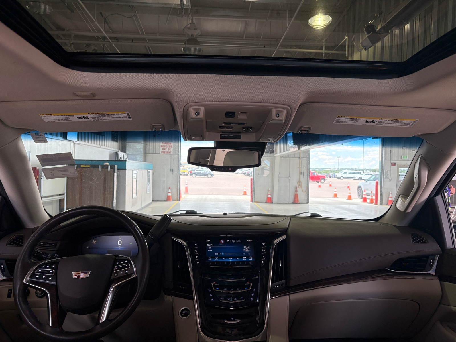 Thumbnail: 2015 Cadillac Escalade - 2