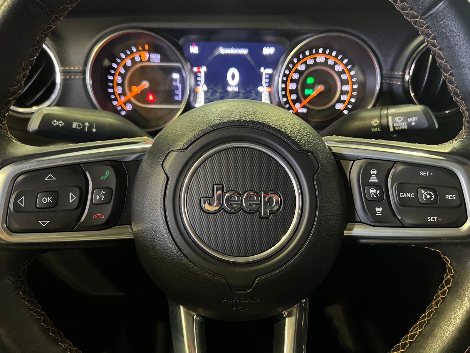 Thumbnail: 2022 Jeep Gladiator - 4