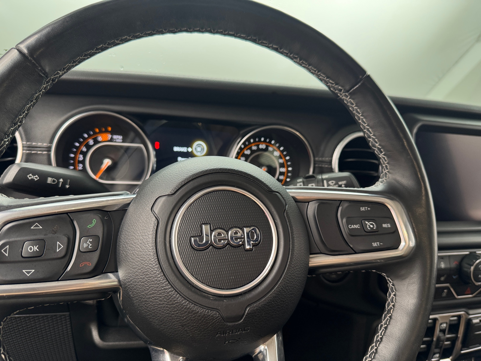 Thumbnail: 2022 Jeep Wrangler - 5