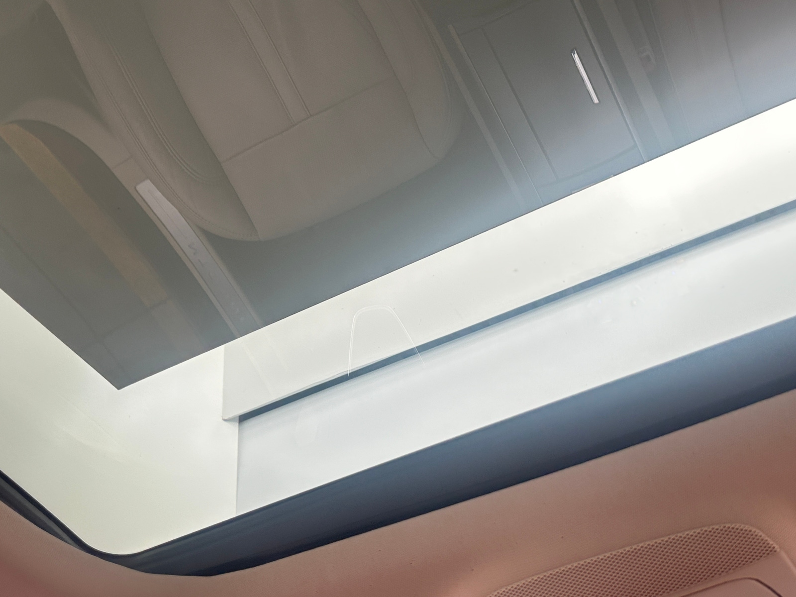 Thumbnail: 2017 Lincoln MKZ - 6