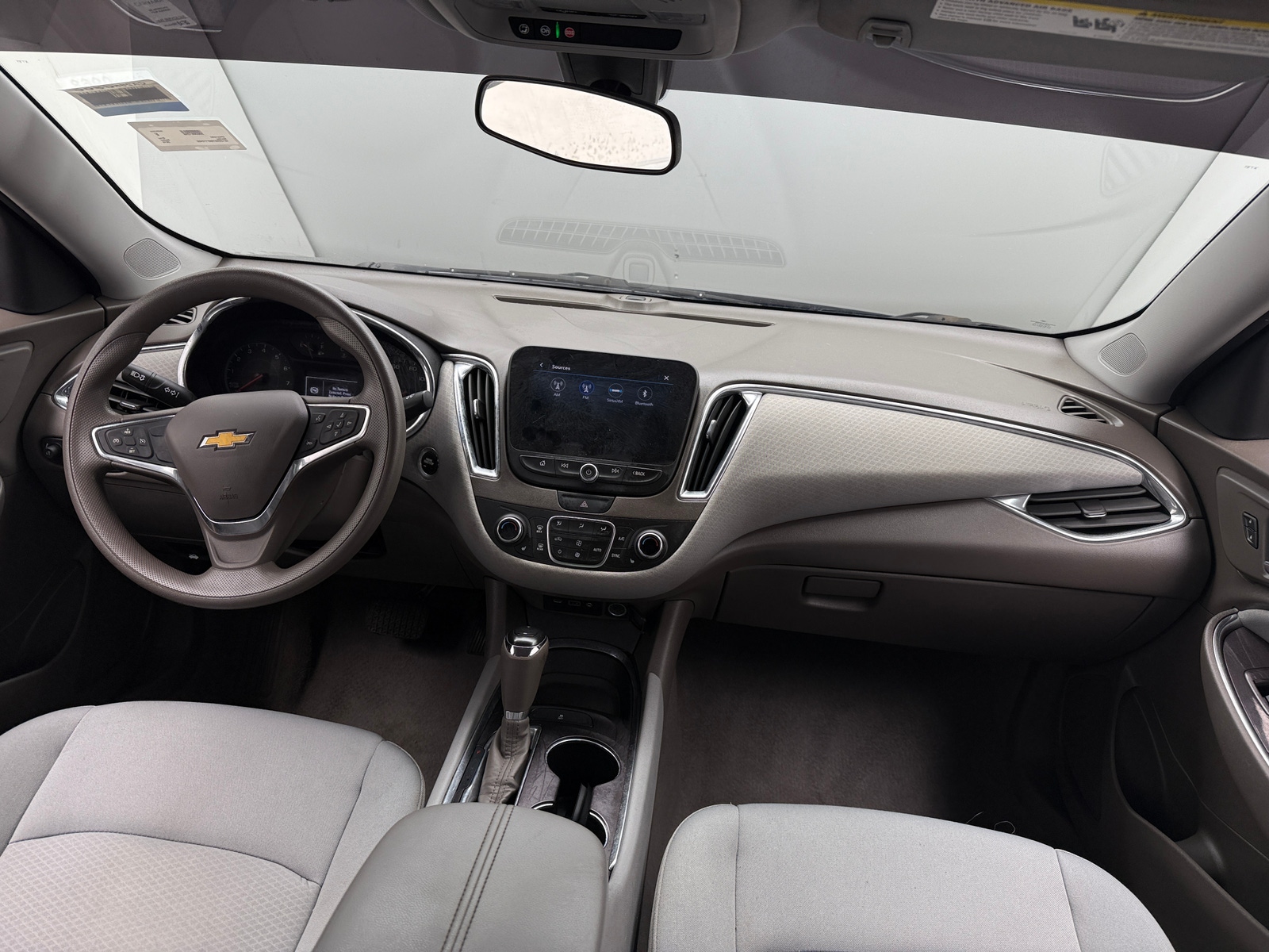 Thumbnail: 2019 Chevrolet Malibu - 3