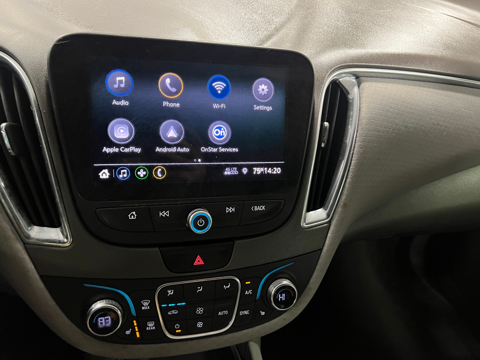 Thumbnail: 2019 Chevrolet Malibu - 4
