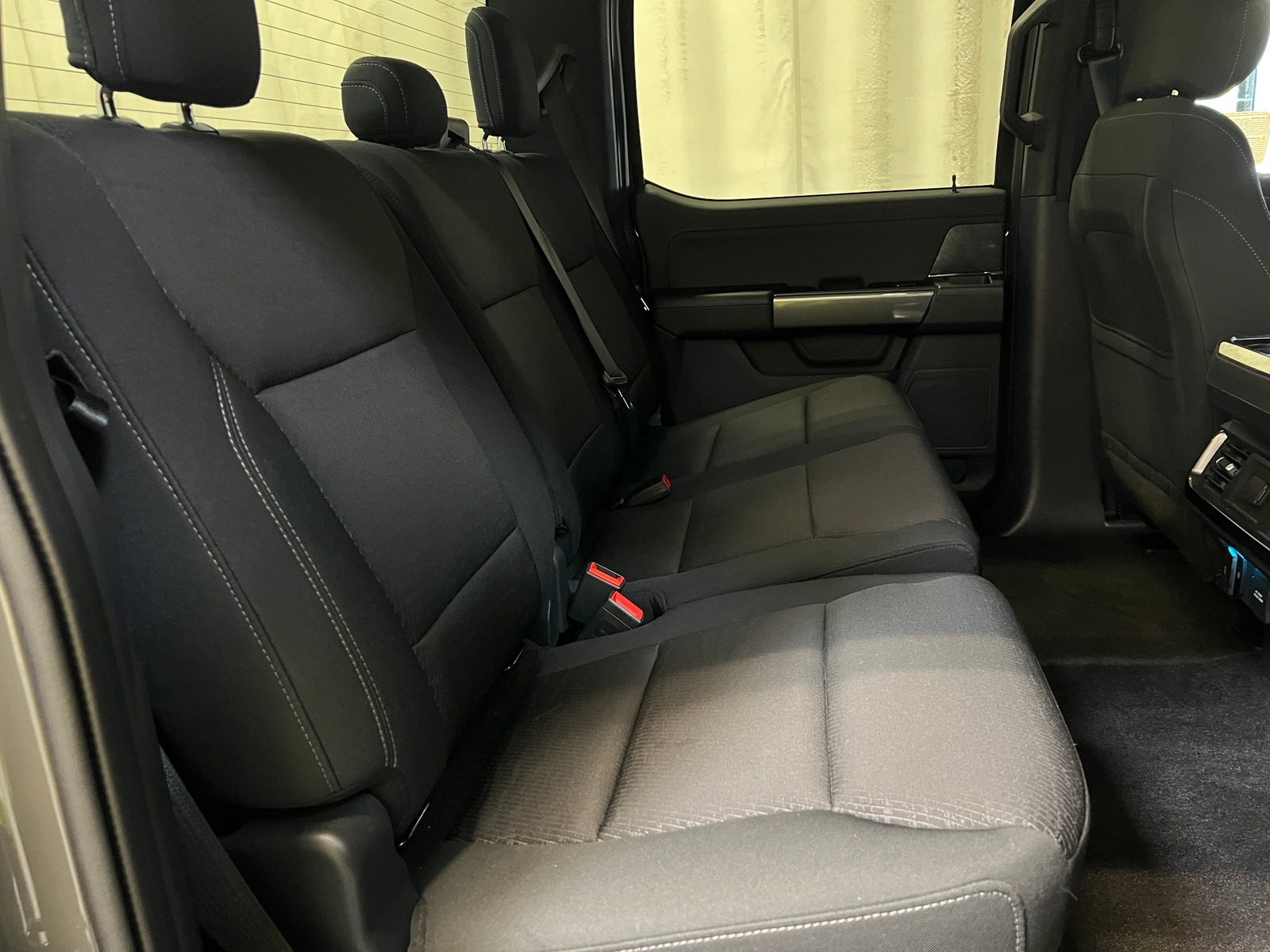 Thumbnail: 2021 Ford Econoline - 6