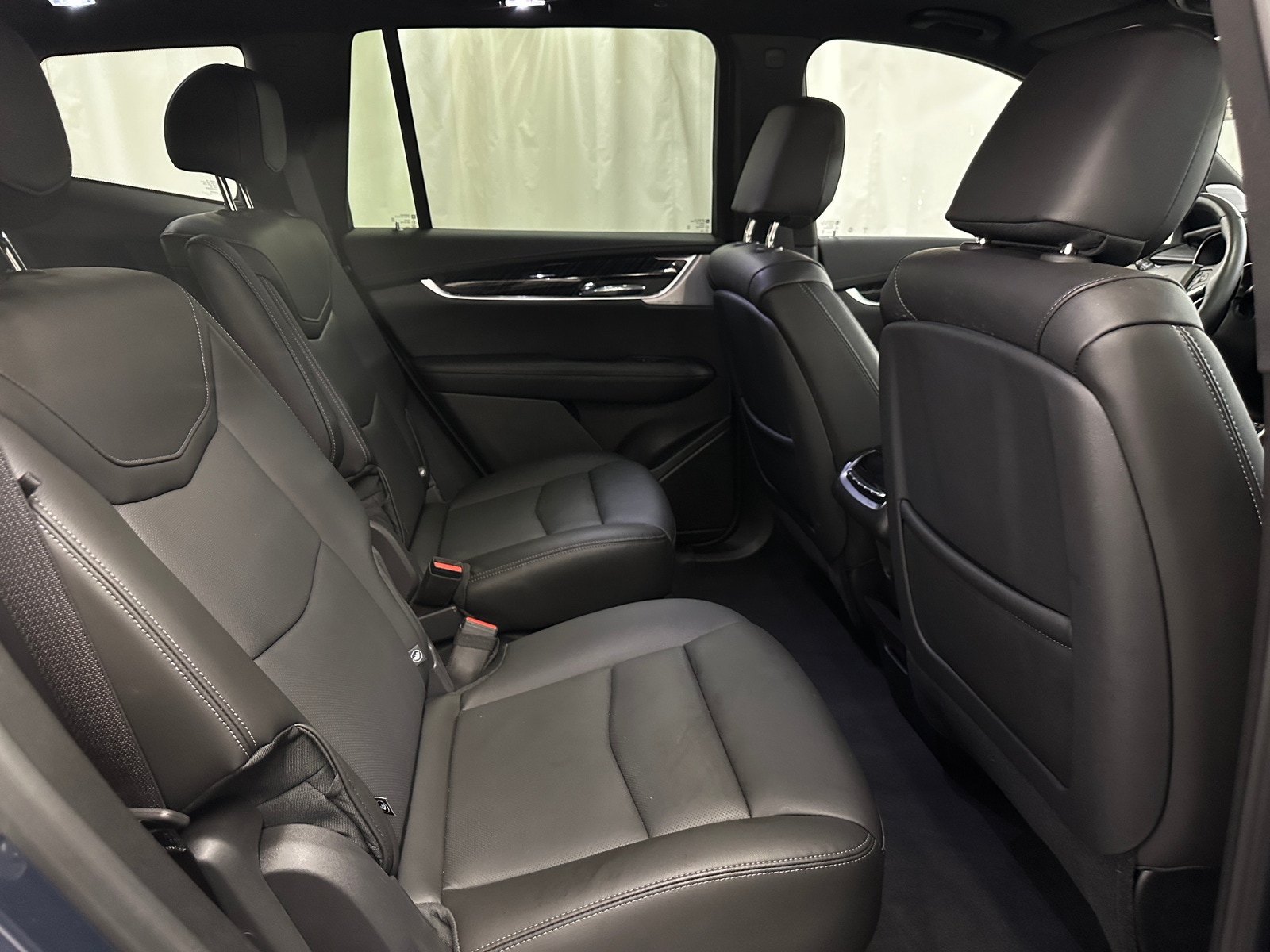Thumbnail: 2025 Cadillac XT6 - 5