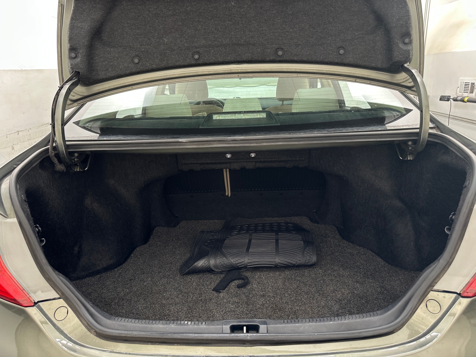 Thumbnail: 2014 Toyota Camry - 7