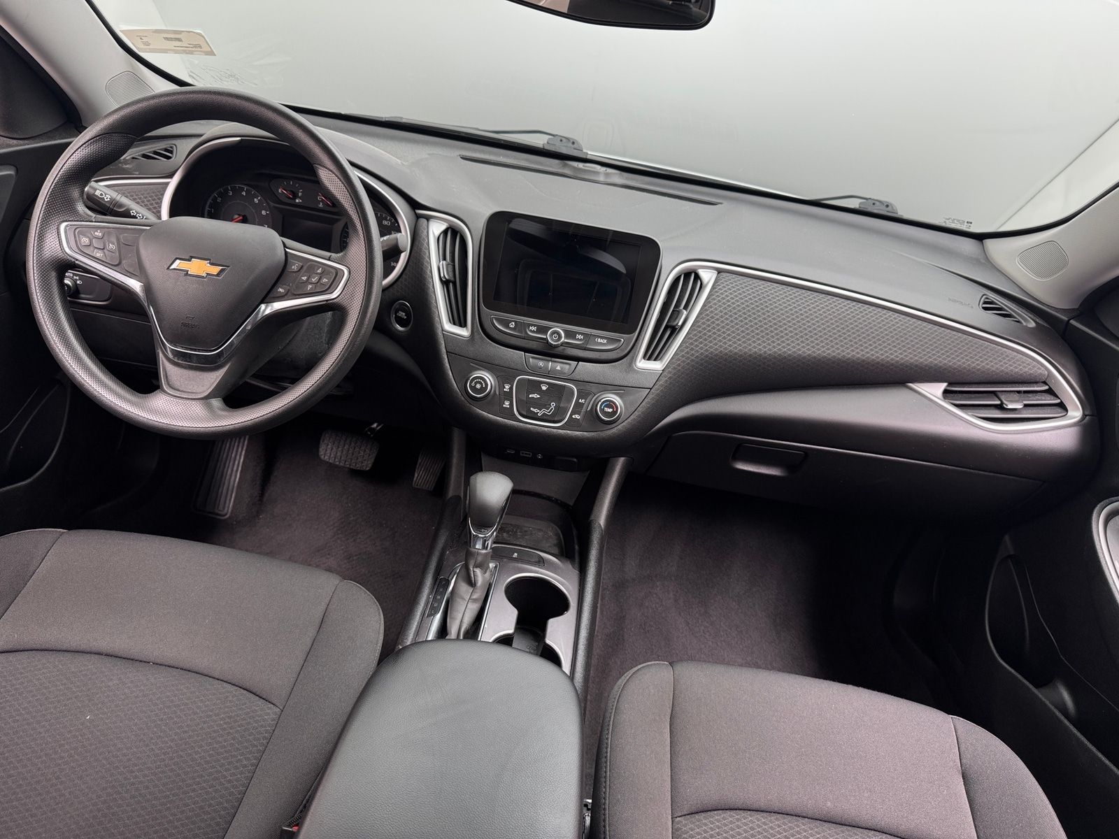 Thumbnail: 2021 Chevrolet Malibu - 3